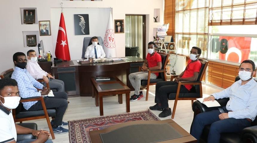 Afrikalı öğrencilerden ziyaret