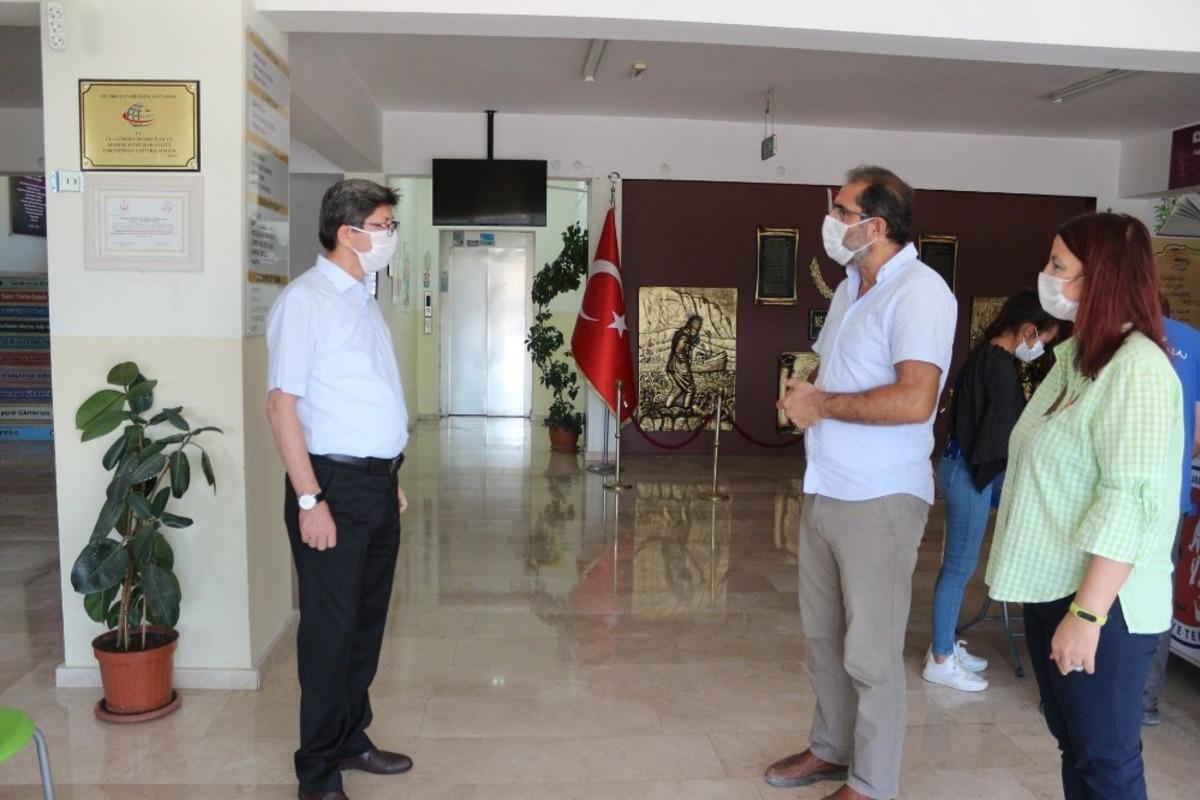 Yal&ccedil;ın: &ldquo;Okul koridorlarında &ouml;ğrencilerin neşeli kahkahalarını duymak i&ccedil;in can atıyoruz&rdquo;