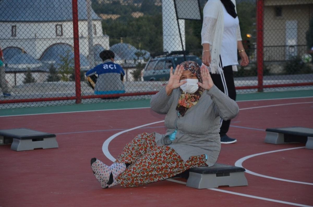 7&rsquo;den 70&rsquo;e a&ccedil;ık sporu yaptılar