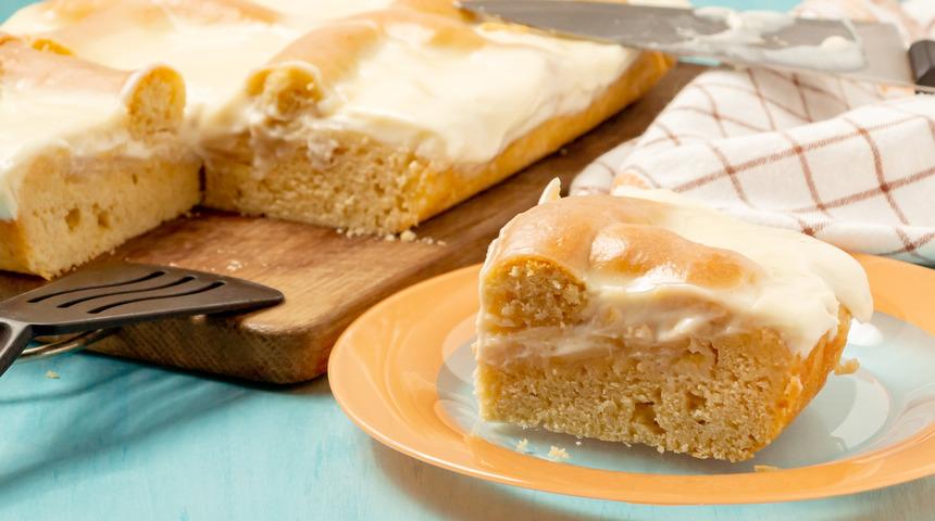 Soslu elmalı kek tarifi: Beğeni rekorları kıran en özel tarif! 