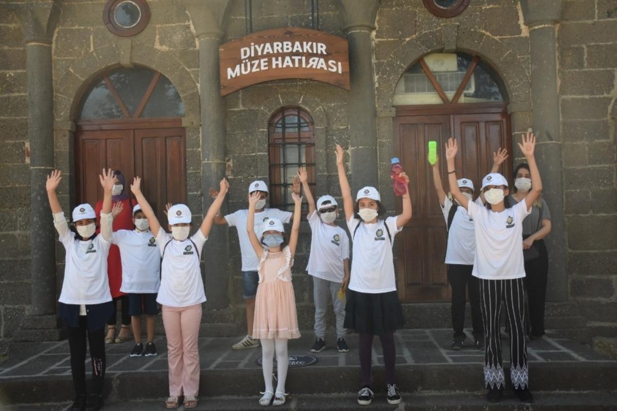 Bilgi Evi &ouml;ğrencileri şehirlerini tanıyor