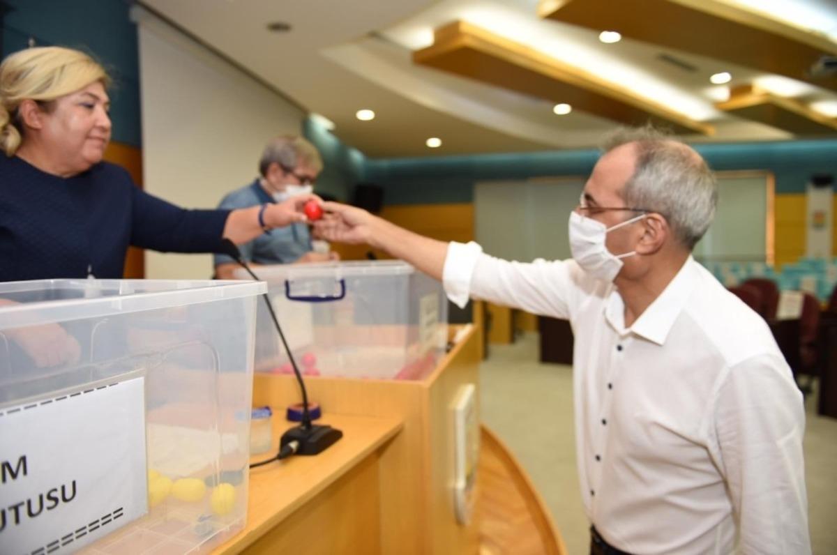 Tarsus&rsquo;ta belediye toplu konutları i&ccedil;in kat kurası &ccedil;ekildi