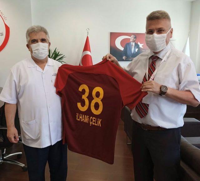 Sağlık Müdürü ve Başhekime Kayserispor forması