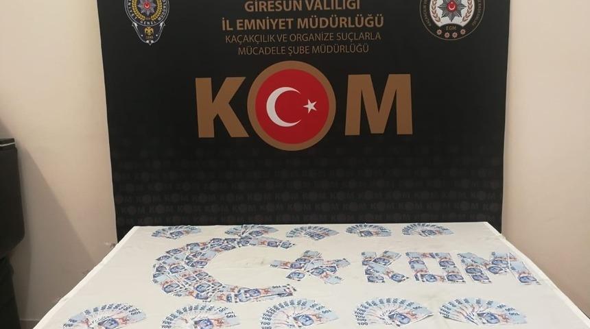 Giresun&rsquo;da 199 adet sahte 100 TL ile 1 adet sahte 100 dolar ele ge&ccedil;irildi