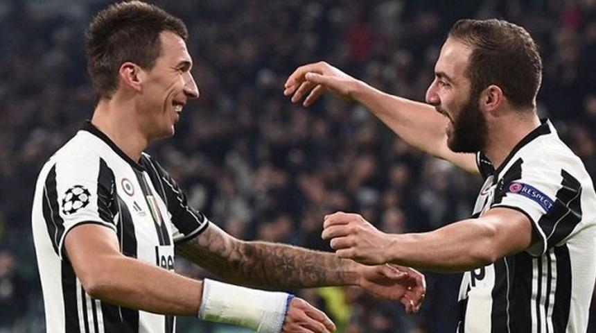 Fenerbahçe, Galatasaray'ın da gündemine gelen Mandzukic'e teklif götürdü