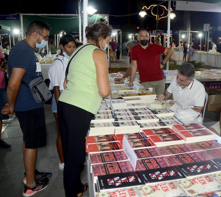 Kuşadası Kitap Fuarı devam ediyor G2