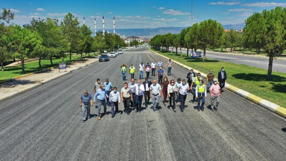 Ali Marım Bulvarı yeni y&uuml;z&uuml;ne kavuşuyor