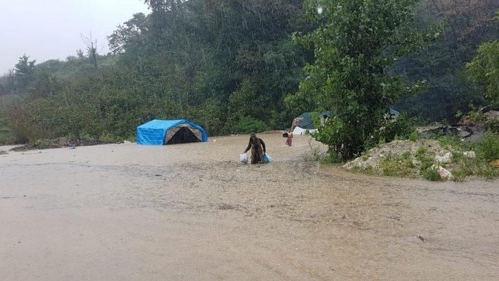 Fındık işçileri sel sularında zor anlar yaşadı G5