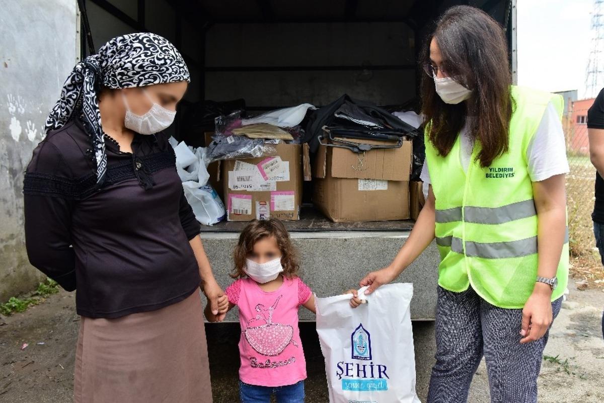 Yıldırım Belediyesi ekmeğini topraktan kazananların yanında