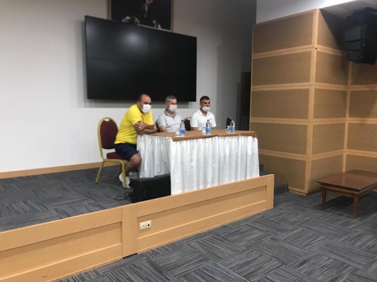 &Ccedil;ınar&rsquo;dan Yeşilyurt Belediyespor kampına ziyaret