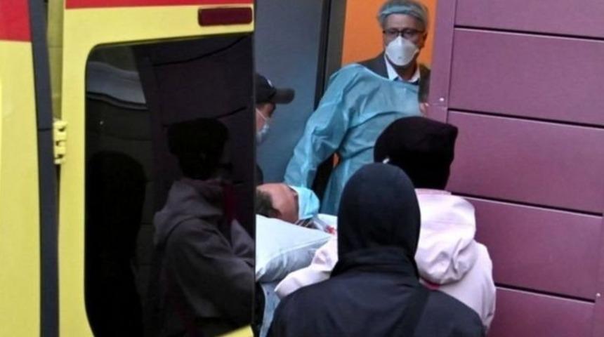 Aleksey Navalni: Zehirlendiği iddia edilen Rus muhalif lider tedavi i&ccedil;in Almanya'ya g&ouml;t&uuml;r&uuml;ld&uuml;