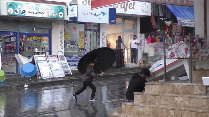 Sağanak yağış Ağrı’yı etkisi altına aldı G1
