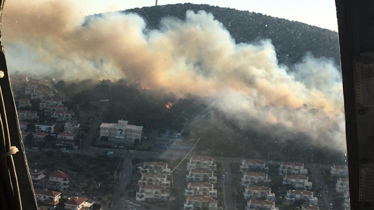 Pakdemirli: &ldquo;G&uuml;n i&ccedil;erisinde &ccedil;ıkan 45 yangın kontrol altına alındı&rdquo;