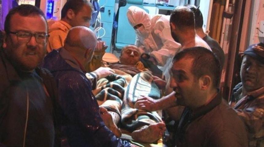 Rize'de sel sularının yıktığı duvarın altında kalan kişi yaralandı