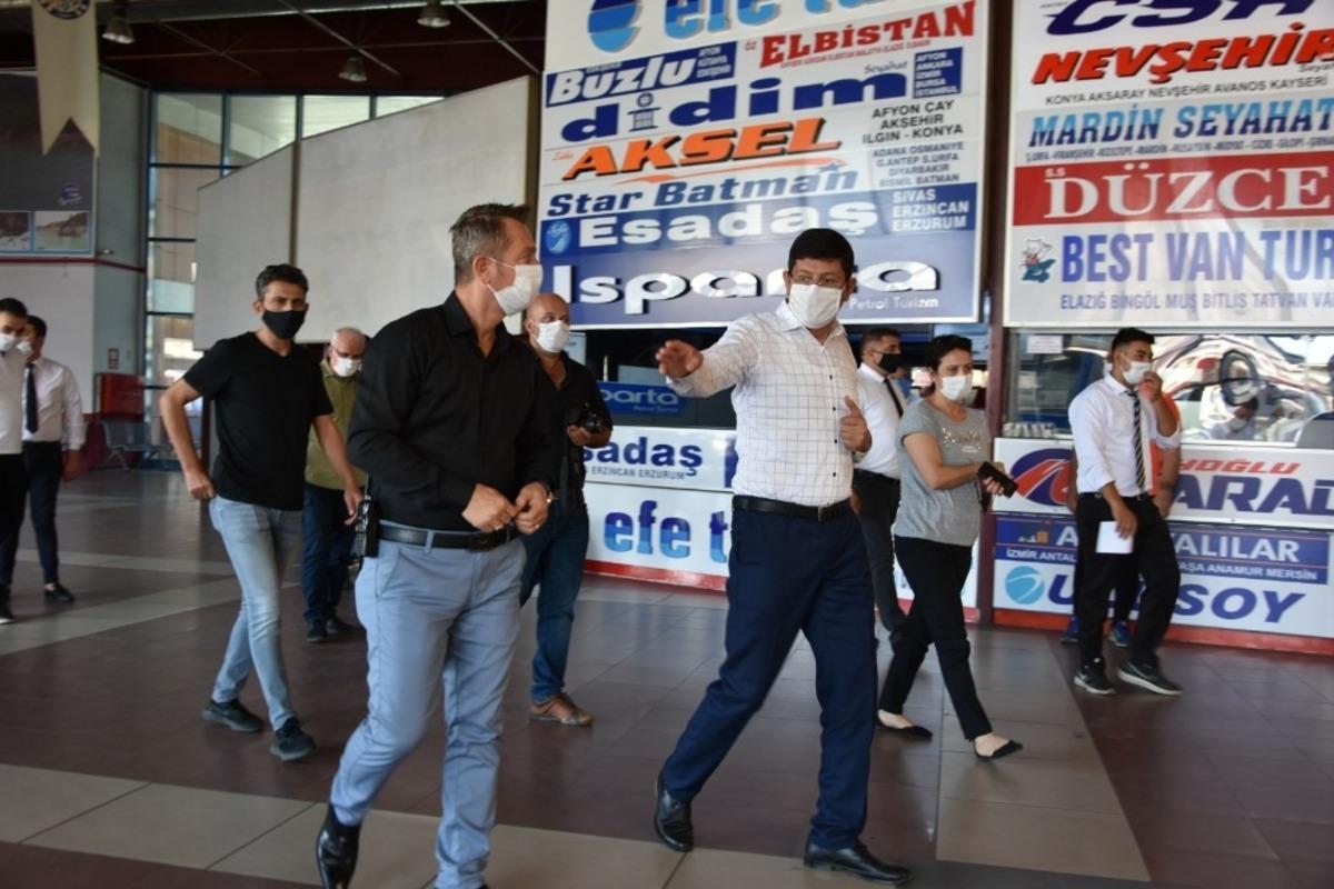 NAZBOT-1 otob&uuml;s terminalini dezenfekte etti