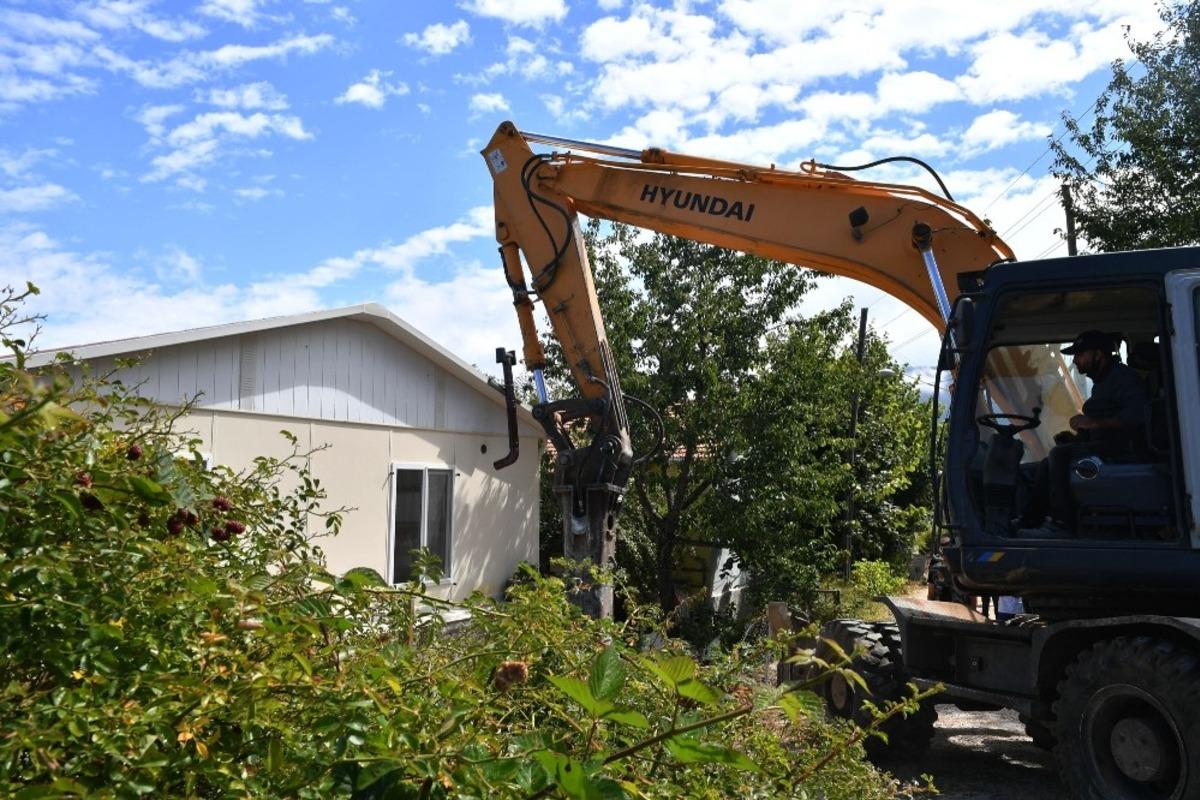 Uludağ&rsquo;da ka&ccedil;ak yapıya ge&ccedil;it yok