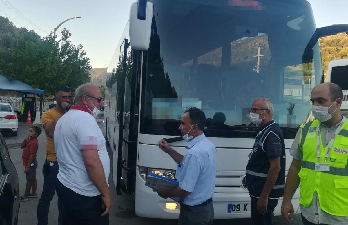 Kuşadası&rsquo;nda tur ara&ccedil;larına sıkı denetim