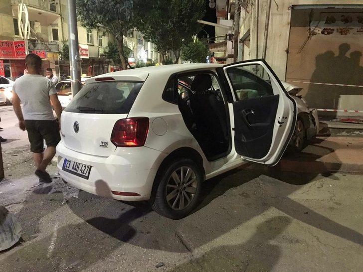 Elazığ’da trafik kazası: 2 yaralı G3