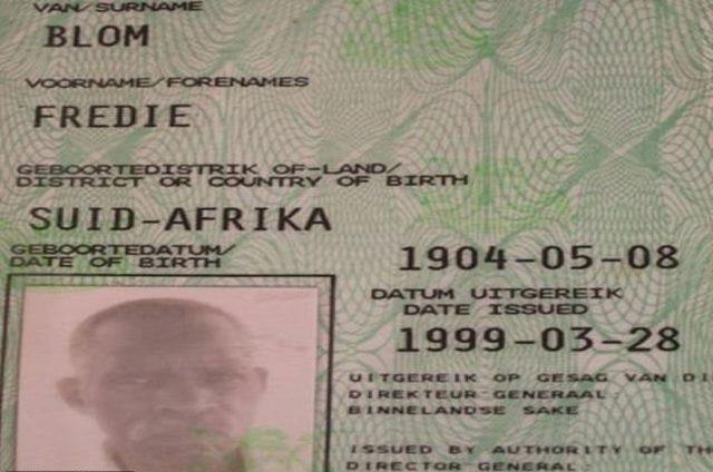 Dünyanın en yaşlı erkeği olarak iddia edilen Güney Afrikalı Blom,116 yaşında öldü
