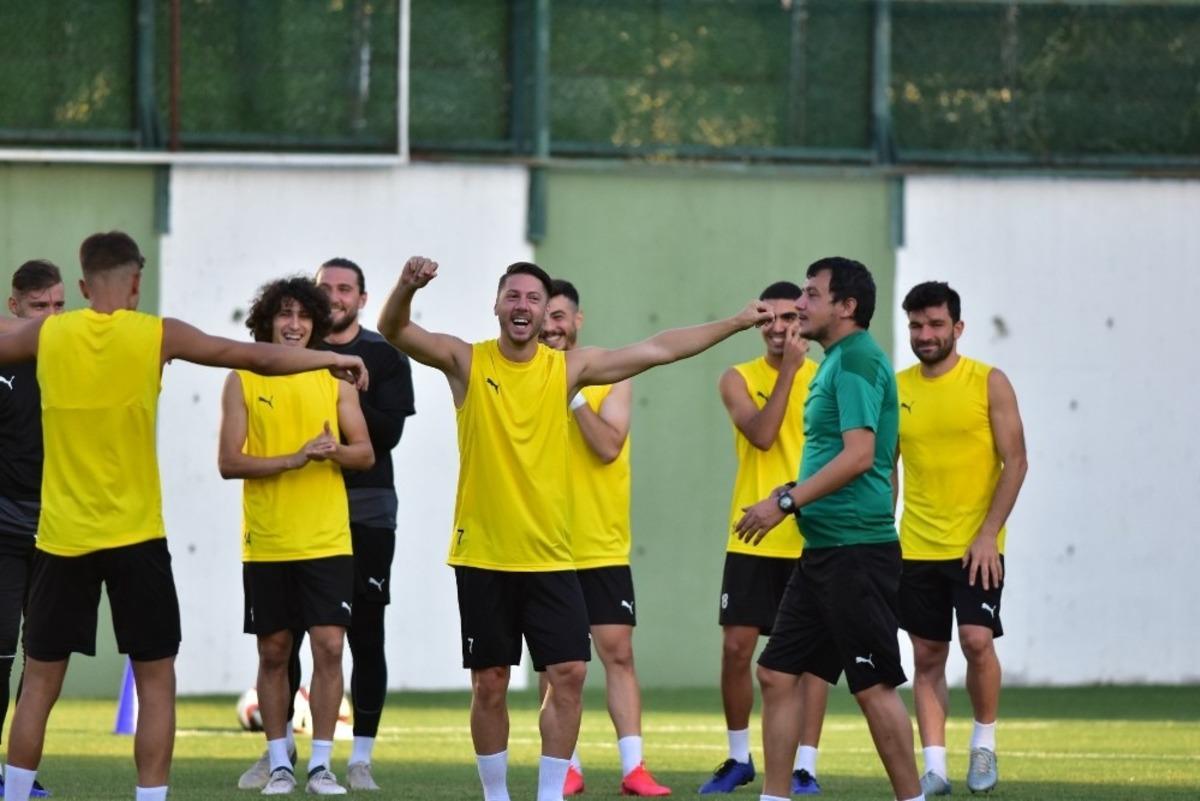 Manisa FK yeni sezon hazırlıklarını s&uuml;rd&uuml;r&uuml;yor