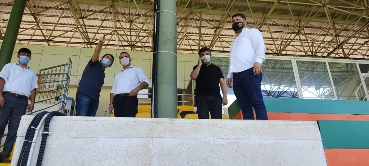Y&uuml;cel&rsquo;e &lsquo;stadyum&rsquo; teşekk&uuml;r&uuml;