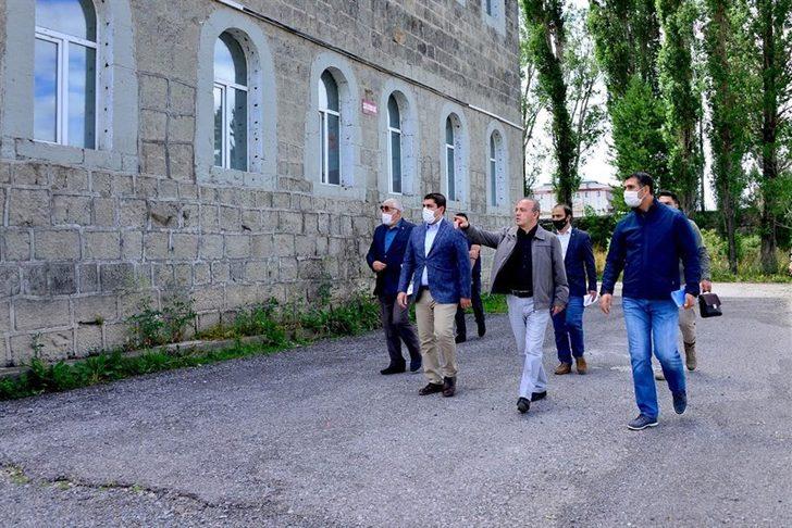 Vali Hüseyin Öner, Millet Bahçesi ve Seyir Terası Proje alanlarında incelemelerde bulundu G3