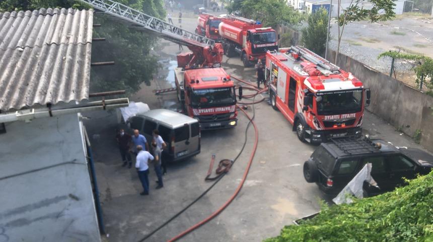 Şişli'de iş yerinde korkutan yangın