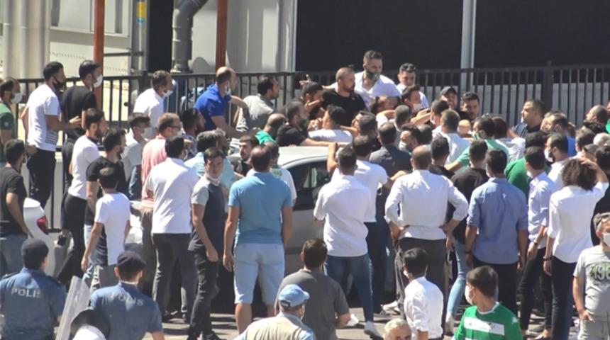 Bursaspor&rsquo;da gergin kongre