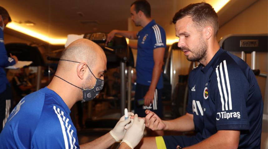 Fenerbahçe'de Novak ve Sinan Gümüş testten geçti