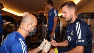 Fenerbahçe'de Novak ve Sinan Gümüş testten geçti