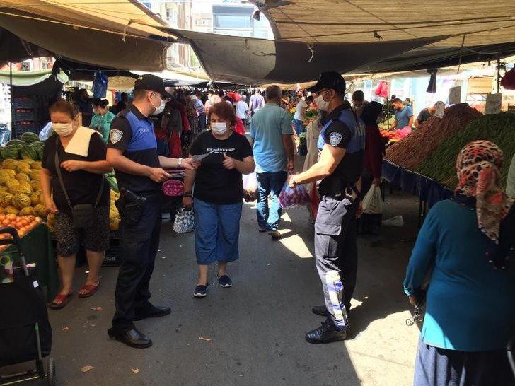 Mersin’de vatandaşlar Covid-19’a karşı bilgilendiriliyor G3