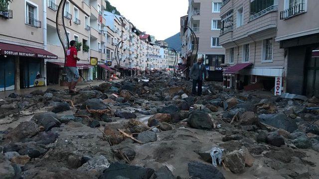 Giresun'daki selde şehit olan asker ve hayatını kaybeden 3 vatandaşın kimlikleri belli oldu