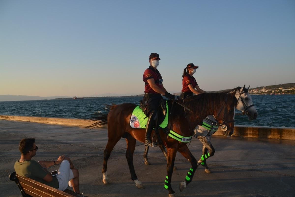Atlı polisler Aliağa&rsquo;da g&ouml;reve başladı
