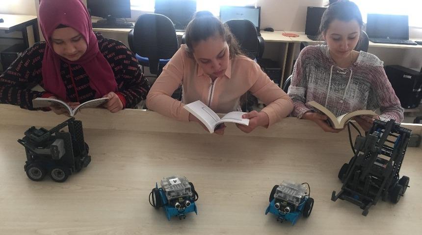 Şahinbeyli gen&ccedil;ler TEKNOFEST&rsquo;te finalde