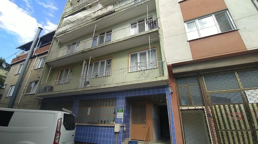 Pompalı t&uuml;fek dehşeti! Eşini, &ccedil;ocuğunun g&ouml;zleri &ouml;n&uuml;nde vurdu