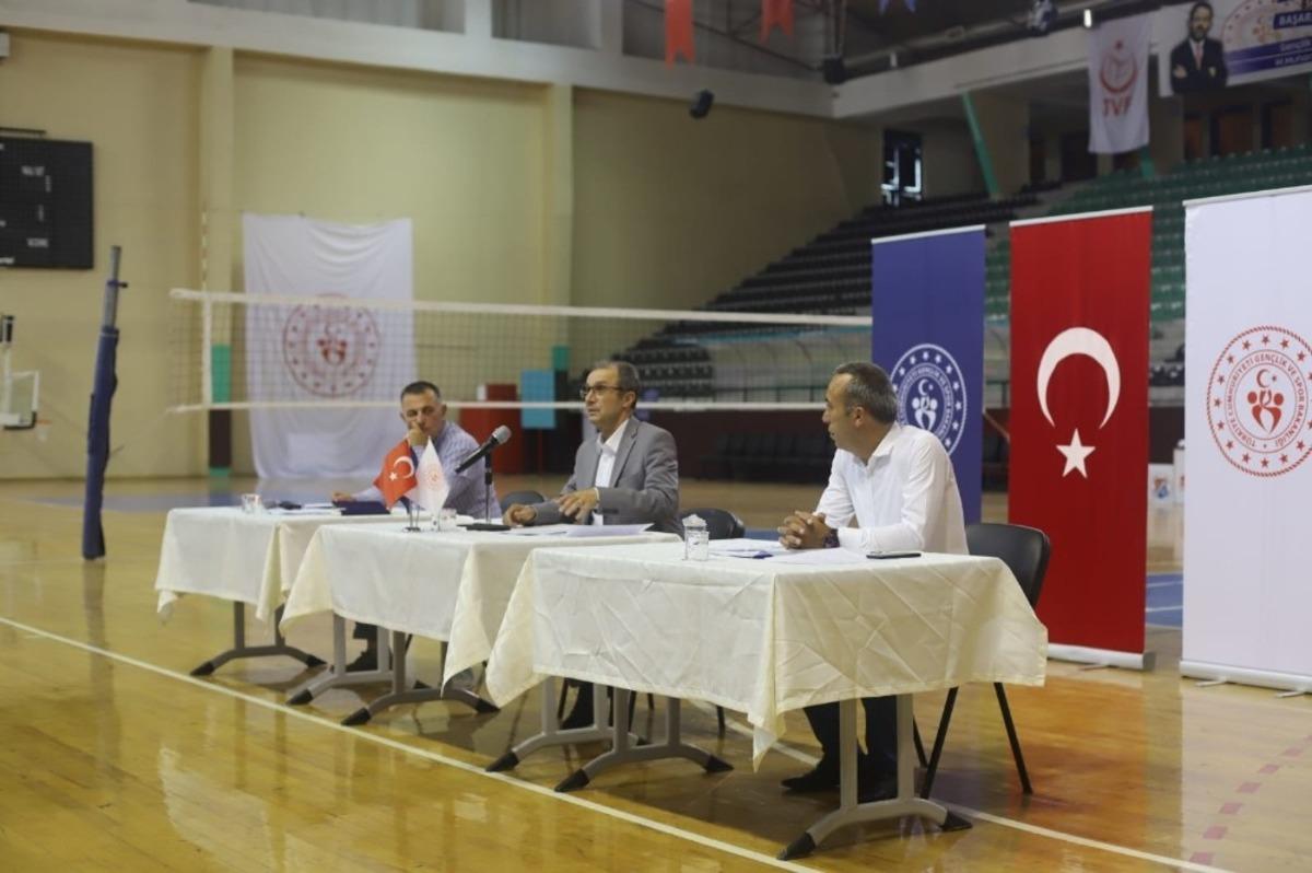 Spor merkezleri yeniden faaliyete ge&ccedil;meye başladı