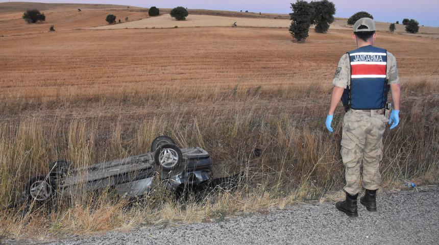 Sivas'ta kontrolden çıkan otomobil şarampole devrildi: 1 ölü, 3 yaralı