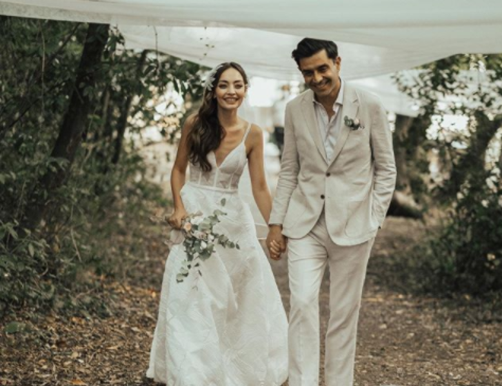Cansel Elçin ve Zeynep Tuğçe Bayat sessiz sedasız evlendi ...