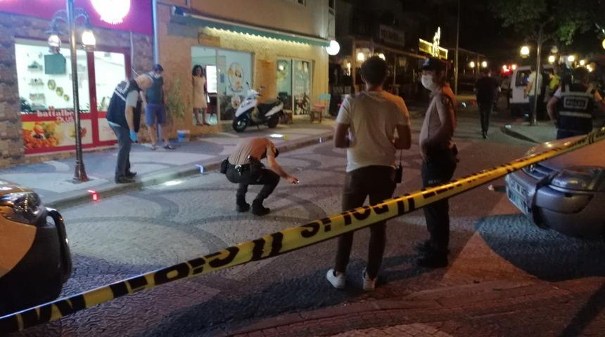 Manisa'da kafeye silahlı saldırı! &Ouml;l&uuml; ve yaralılar var