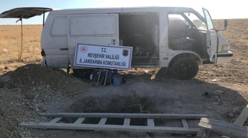 Nevşehir&rsquo;de ka&ccedil;ak kazı yapan 4 şahıs su&ccedil;&uuml;st&uuml; yakalandı