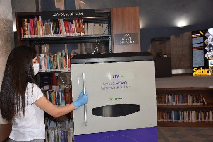 Kütüphaneler sıkı Covid-19 tedbirleri ile okuyuculara hizmet veriyor G3