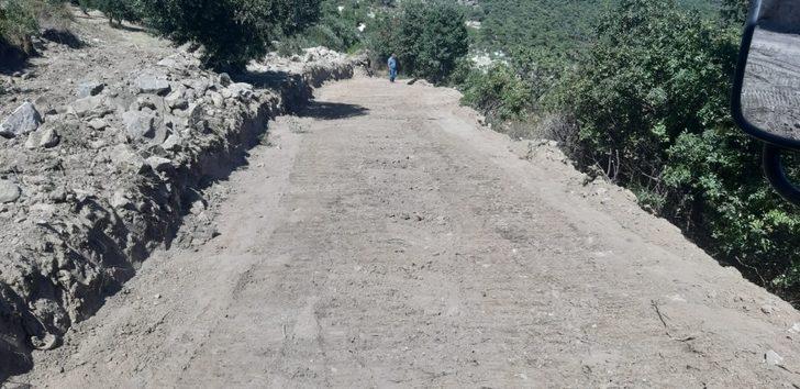 Yunusemre’den Demirci Mahallesine 2 kilometrelik yol G1