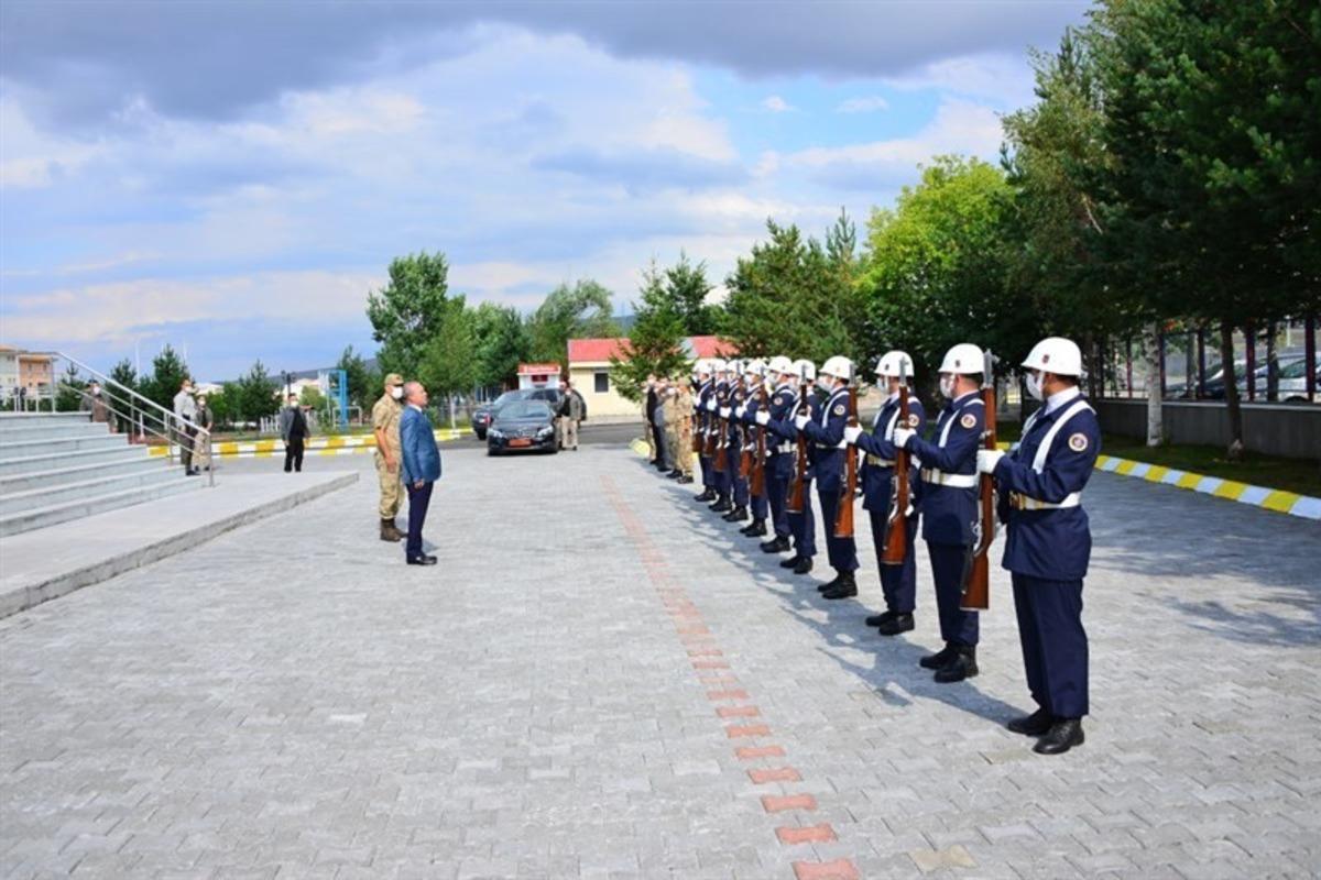 Vali H&uuml;seyin &Ouml;ner, İl Jandarma Komutanı Albay Ali Naci Aldemir&rsquo;e hayırlı olsun ziyaretinde bulundu