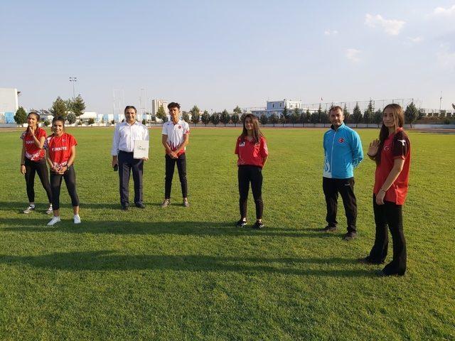 Bağlar Belediyespor’un milli sporcusu bağımlılığa dikkat çeken kamu spotunda yer aldı