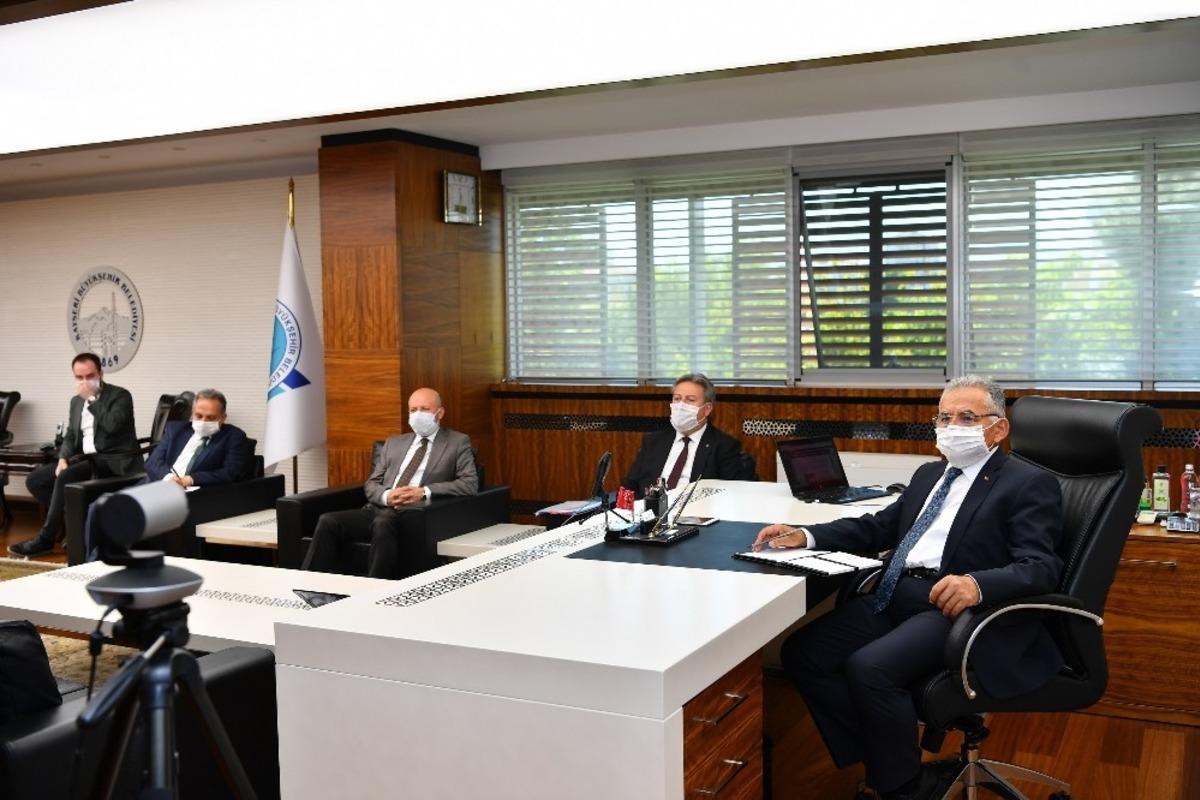 Başkanlar &rsquo;Pandemi Toplantısı&rsquo;na birlikte katıldı