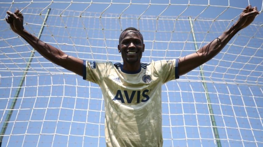 Mame Thiam: Fenerbahçe'ye gelmem için eşim ısrar etti