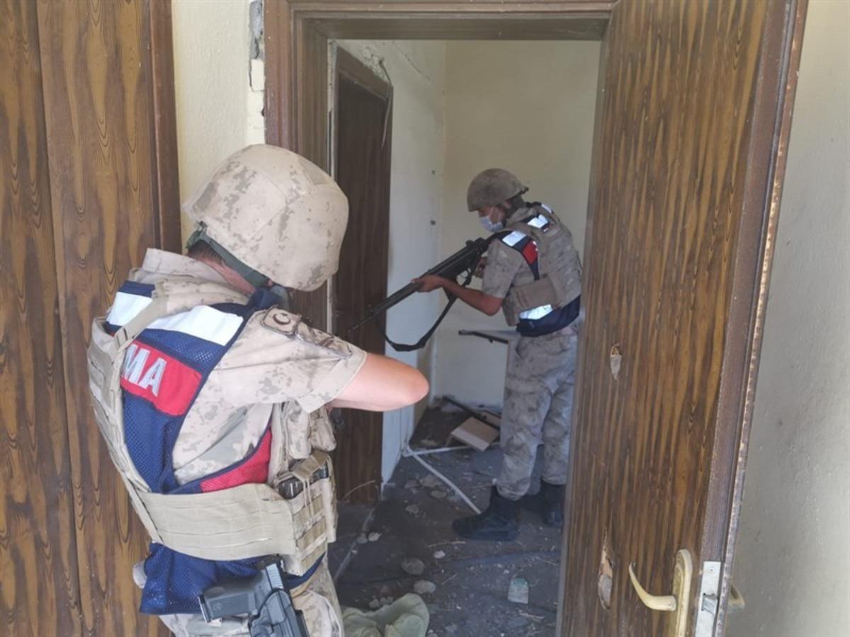 Kars&rsquo;ta Jandarma&rsquo;dan narkotik uygulaması