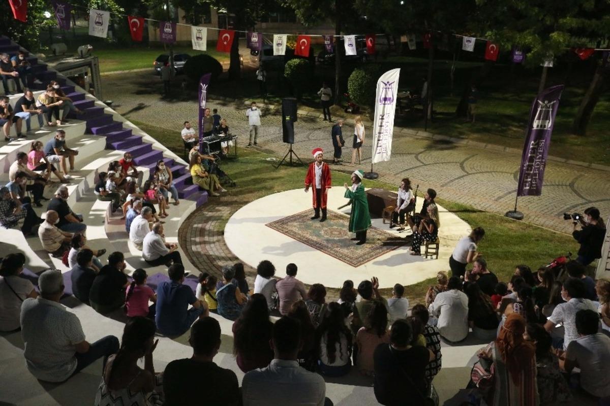 Pınarbaşı tiyatro g&ouml;sterilerine ev sahipliği yapıyor