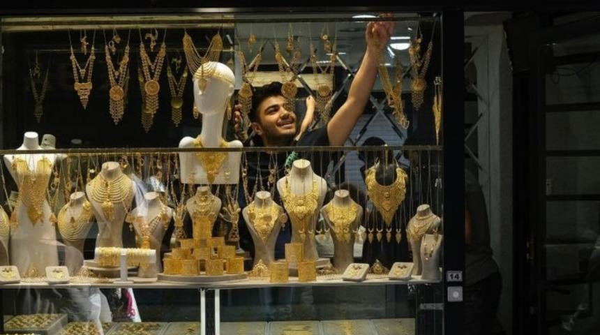 Bloomberg: T&uuml;rkiye'de altın &uuml;retimi rekora gidiyor, tek alıcı Merkez Bankası