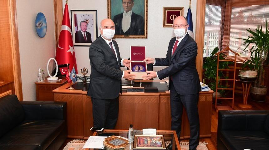 Niğde &Ouml;mer Halisdemir &Uuml;niversitesi Rekt&ouml;r&uuml; Prof. Dr. Muhsin Kar&rsquo;dan Rekt&ouml;r Erdal&rsquo;a hayırlı olsun ziyareti